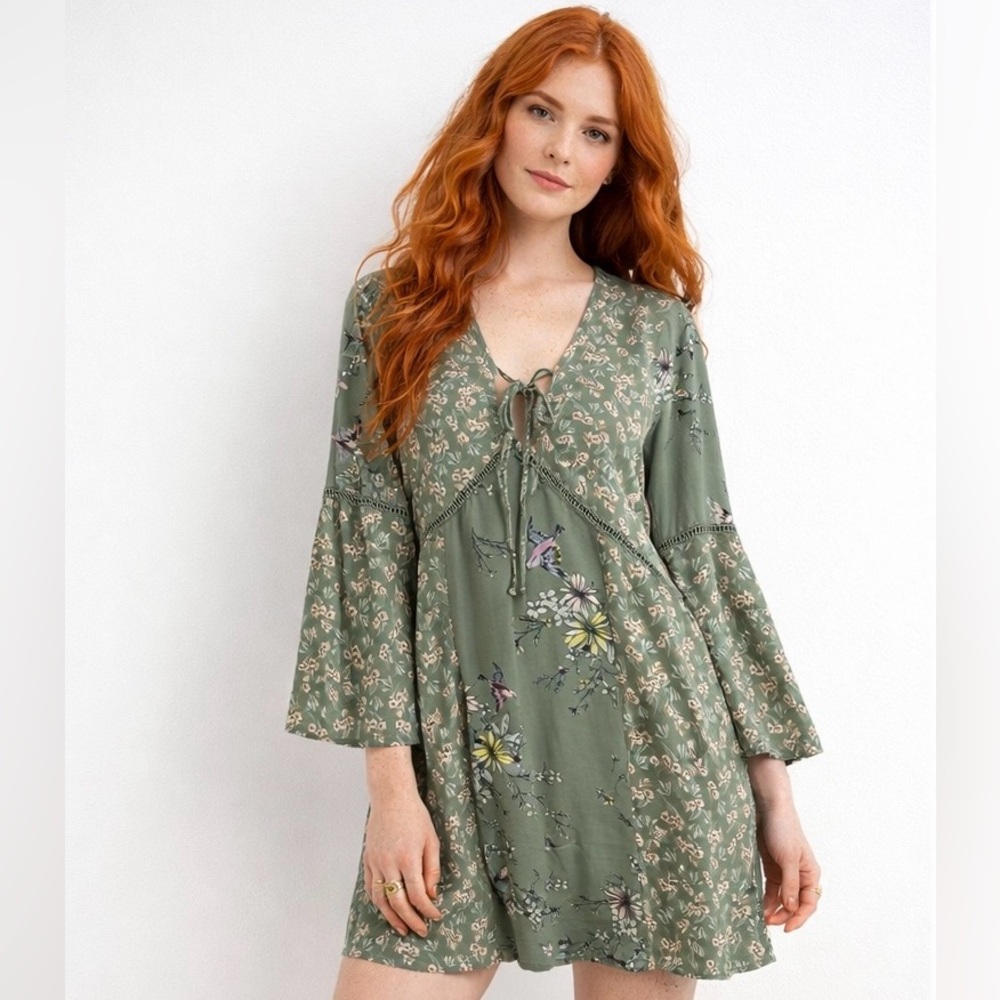 love, Fire (Nordstrom) | Green Flower & Birds Mini Dress With Front Tie | Size L